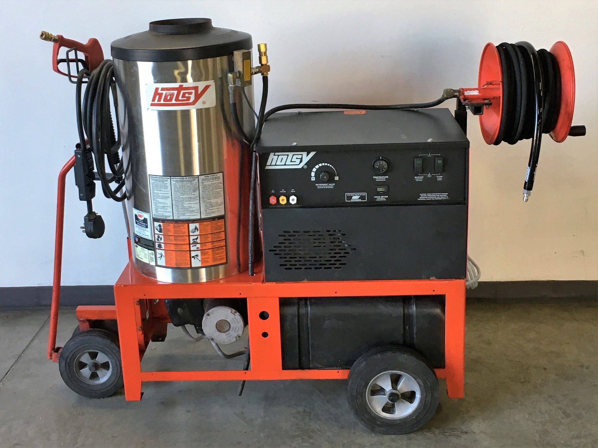 A 2 In 1 Pressure Washer With Hot Water Is a Must-Have For Commercial Use